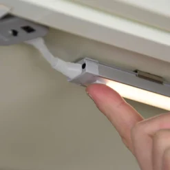 1-Bar LED Under Cabinet Lighting Kit Natural Daylight, 12