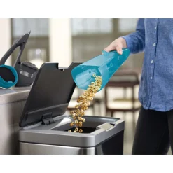 dustbuster® AdvancedClean™ Wet/Dry Cordless Hand Vacuum with Extra Filter