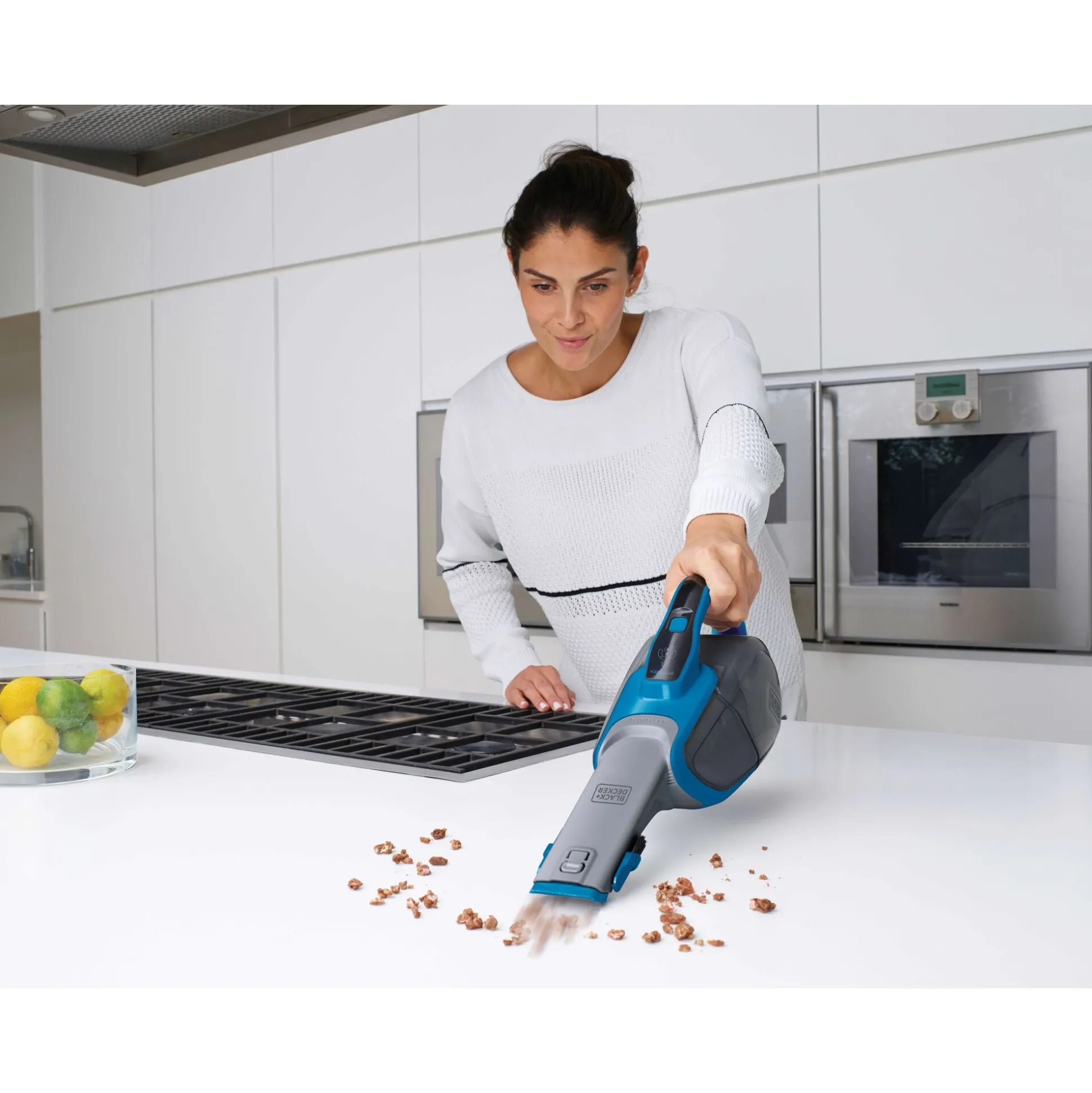 dustbuster® Hand Vacuum (Deep Ocean Blue + Base Charger with SMARTECH™)