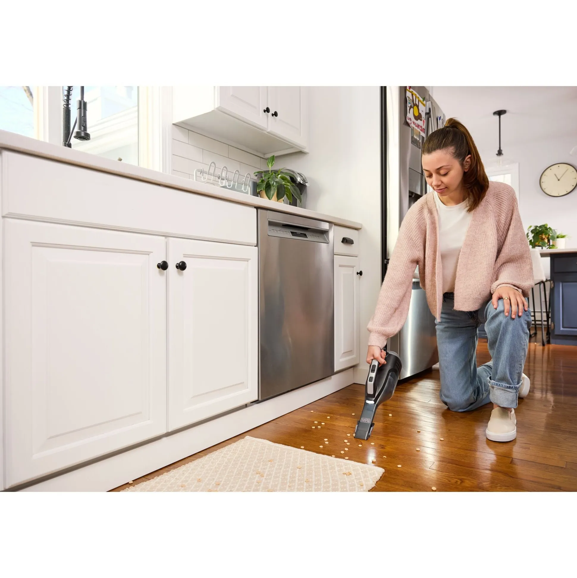 dustbuster® reveal™ Cordless Handheld Vacuum, with Replacement Filter