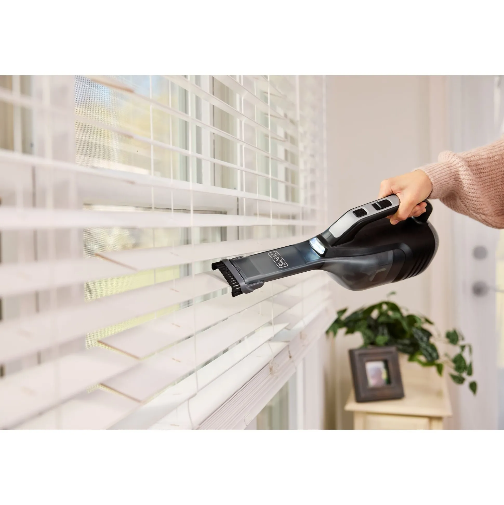 dustbuster® reveal™ Cordless Handheld Vacuum, with Replacement Filter