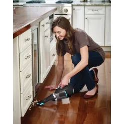 dustbuster® swivel™ Cordless Hand Vacuum