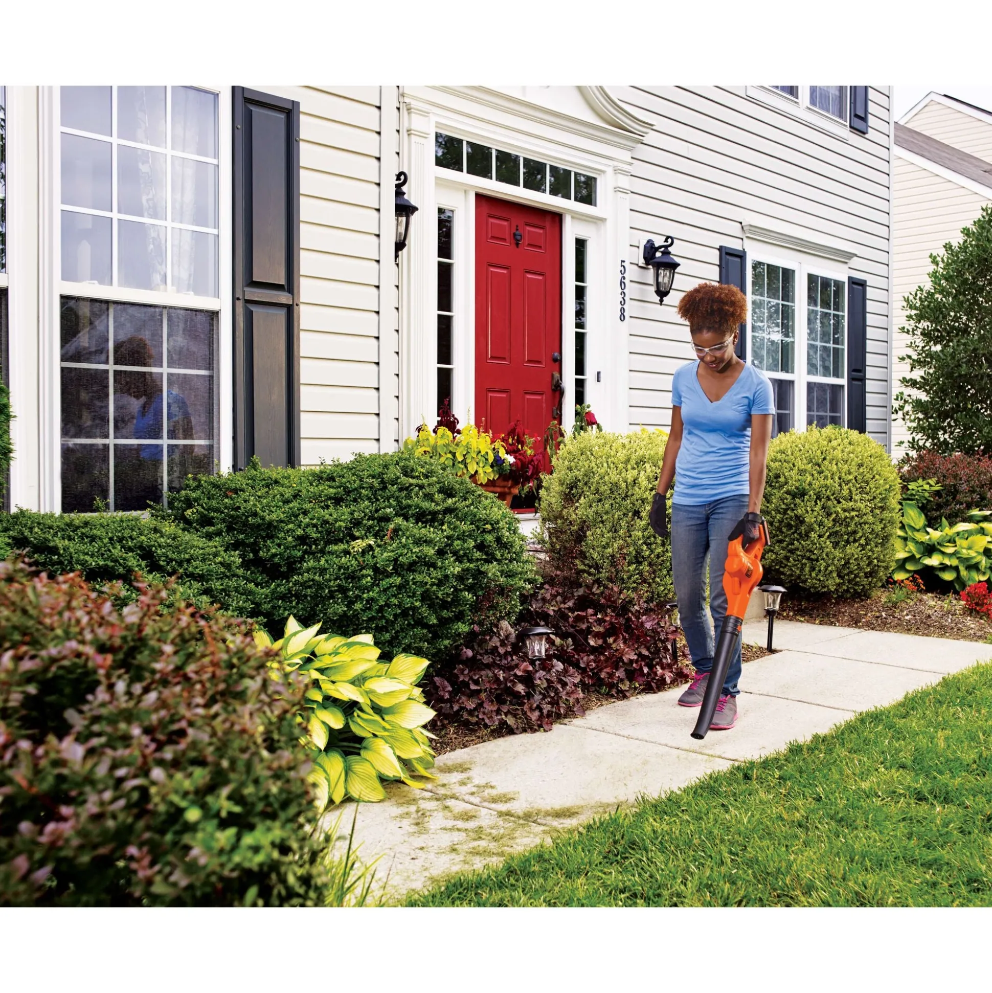 20V MAX* POWERCONNECT™ Cordless Leaf Blower, Battery and Charger Included