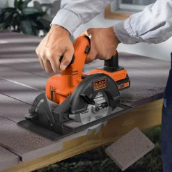 20V MAX* POWERCONNECT™ Cordless 4-Tool Combo Kit: Drill/Driver, Circular Saw, MOUSE™ Detail Sander and Light, Battery and Charger Included